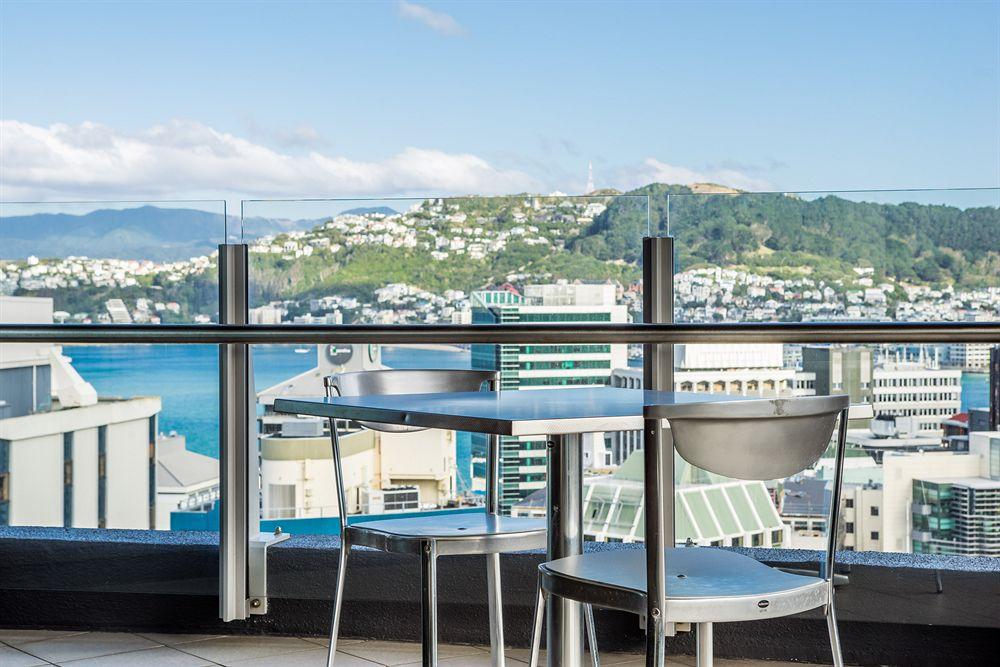 Bolton Hotel Ουέλλινγκτον Εξωτερικό φωτογραφία Skyline Bar and Restaurant