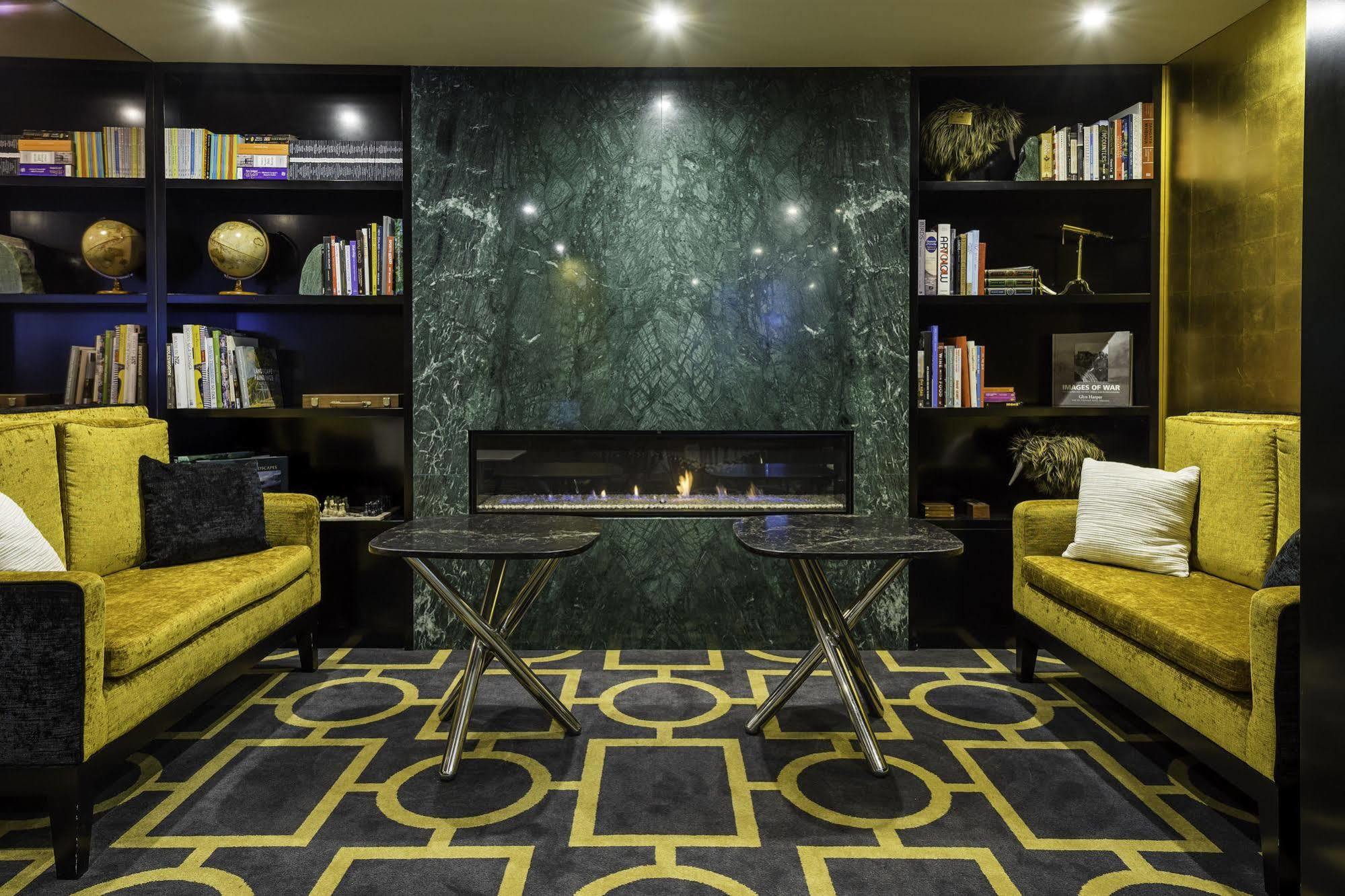 Bolton Hotel Ουέλλινγκτον Εξωτερικό φωτογραφία The Library at The Ivy, Manchester